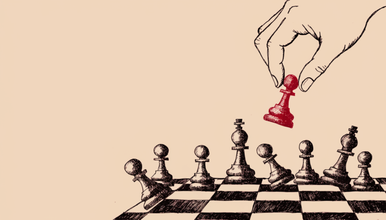 Ilustración editorial: una mano coloca una pieza de ajedrez roja sobre un tablero con otras piezas, en referencia a varios movimientos de personal simultáneos.